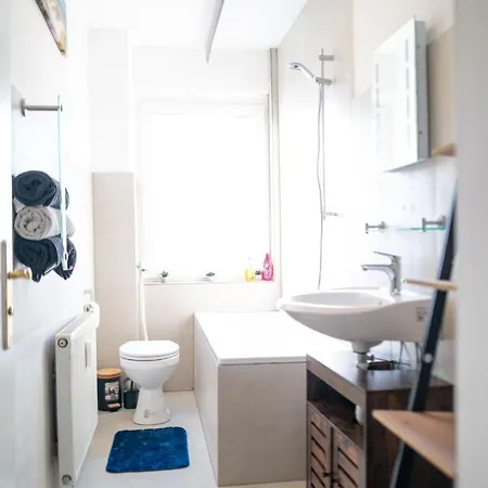 Apartament #411 Comfort-wohnung In Muelheim *